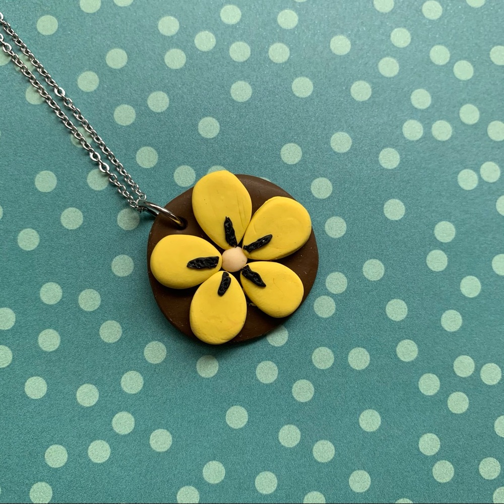 Modern Clay Flower Clay Detailed Necklace 9” chain